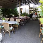 ゲストハウス Millrather Brauhaus 3*