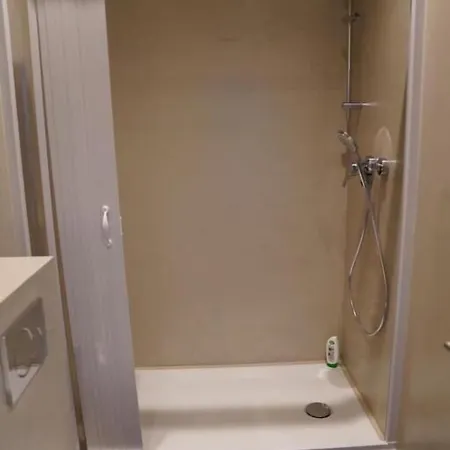 Millrather Brauhaus Casa de hóspedes 3*