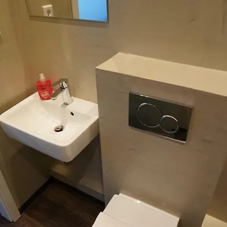 Casa de hóspedes Millrather Brauhaus 3*