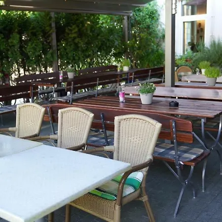 Millrather Brauhaus Penzion 3*